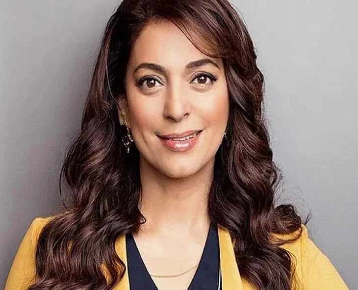 ७,७९० करोड़ की ‘मालकिन’ जूही! अमिताभ-ऋतिक जैसे सितारों को भी पछाड़ा