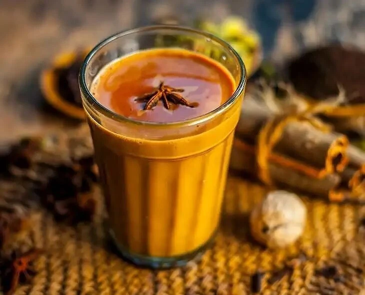 चीनी छोड़ गुड़ वाली चाय पीना शुरू करें और देखें चमत्कार